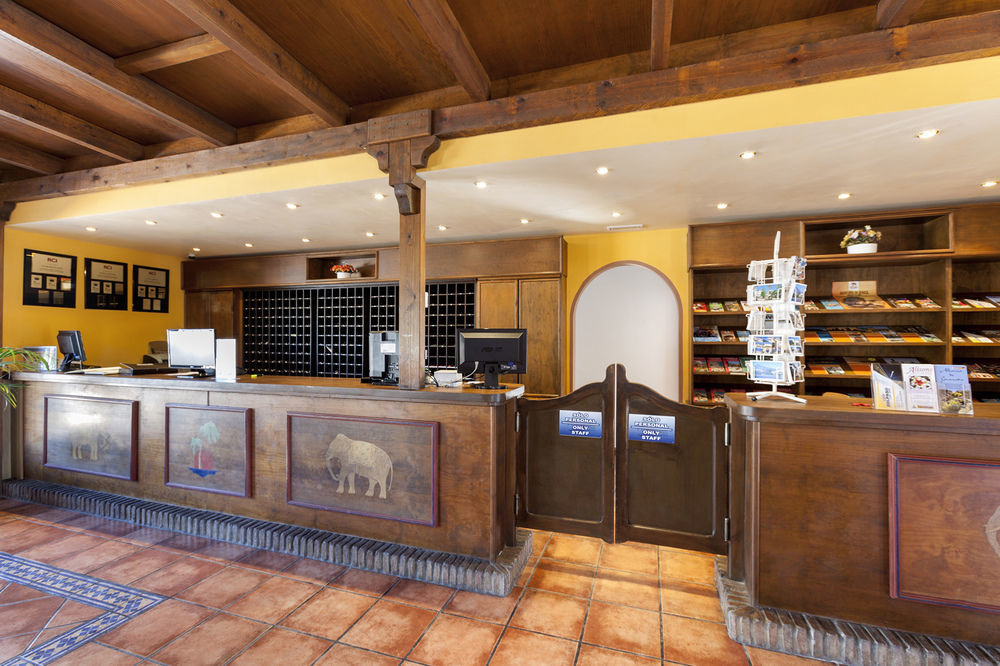 皇冠度假俱乐部三角马尔酒店 Sitio de Calahonda 外观 照片