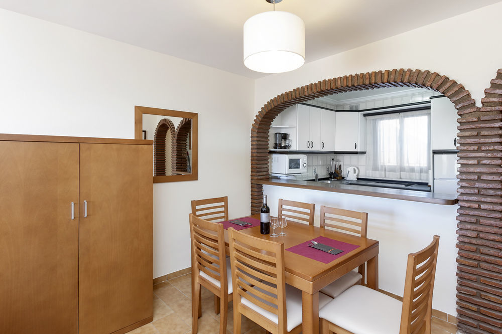 皇冠度假俱乐部三角马尔酒店 Sitio de Calahonda 外观 照片
